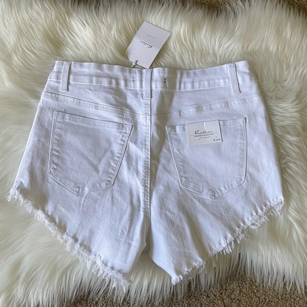 Kancan Women’s High Rise Stretch White Short Size 29. NWT